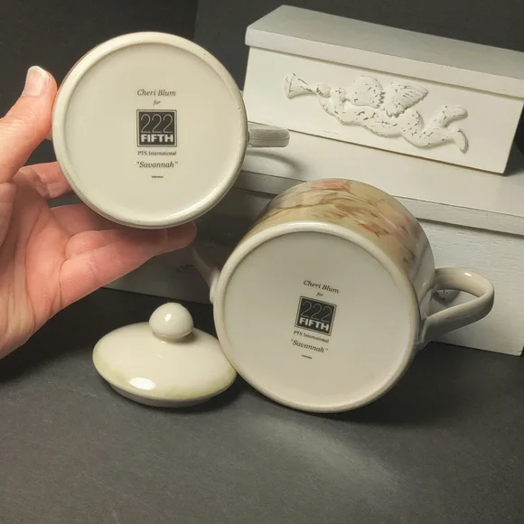 222 FIFTH CREAM & SUGAR⭐ - Picture 8 of 10